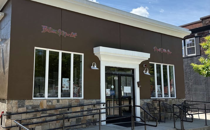 Pictures of Retail property located at 181 Shrewsbury St, Worcester, MA 01604 for sales - image #1
