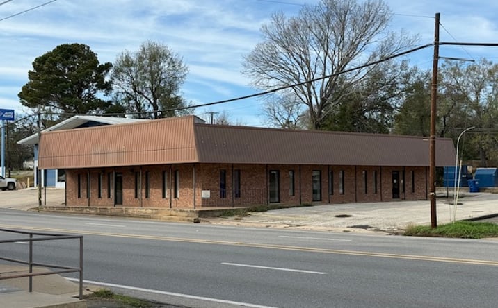 Pictures of Office property located at 510 W Church St, Livingston, TX 77351 for sales - image #1