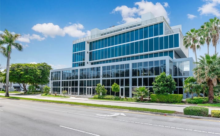 Pictures of Office property located at 10450 NW 33rd St # 501, Doral, FL 33172 for sales - image #1