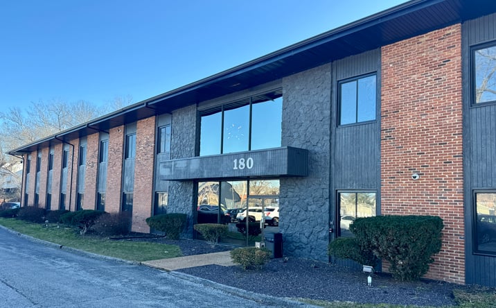 Pictures of Office property located at 180 S Weidman Rd, Ballwin, MO 63021 for sales - image #1
