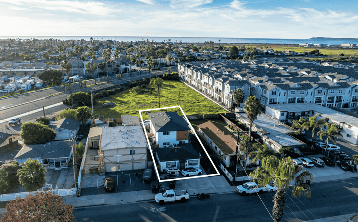 Pictures of Multifamily property located at 608 7th St, Imperial Beach, CA 91932 for sales - image #1