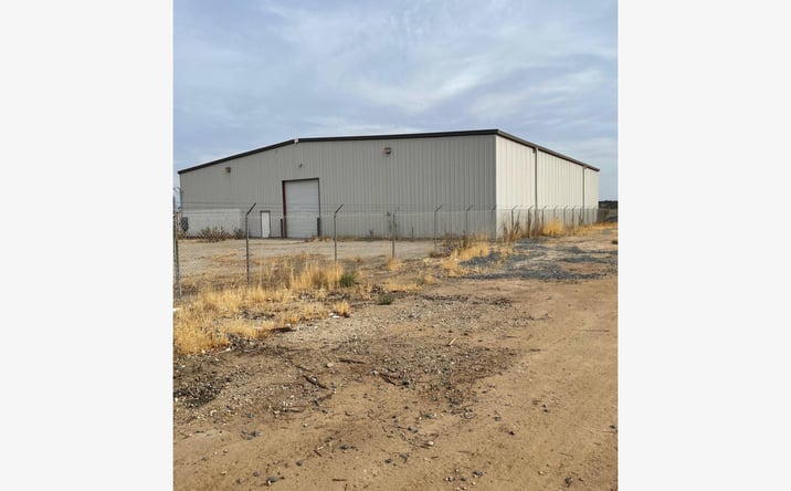 image of property at 1310 S COLLEGE AVE Dinuba CA 93618