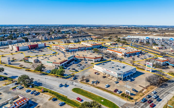 Pictures of Retail property located at 6218 Hulen Bend Blvd, Fort Worth, TX 76132 for sales - image #1