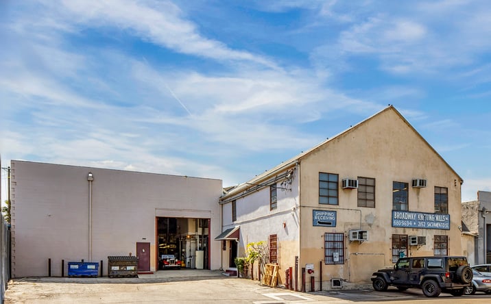 Pictures of Industrial property located at 2152 Sacramento St, Los Angeles, CA 90021 for sales - image #1