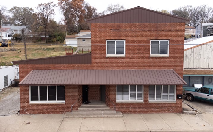 Pictures of Industrial, Mixed Use, Office, Retail, Self Storage property located at 2248 E Broadway, Alton, IL 62002 for sales - image #1