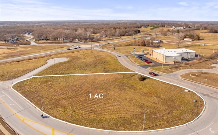 Pictures of Land property located at Lot 6 Simpson Court, Warrensburg, MO 64093 for sales - image #1