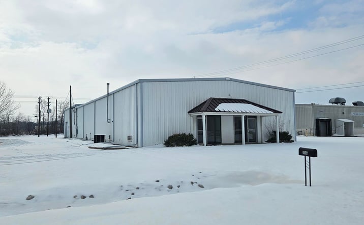 Pictures of Industrial, Mixed Use property located at 3046 Ohio Dr, Henderson, KY 42420 for sales - image #1