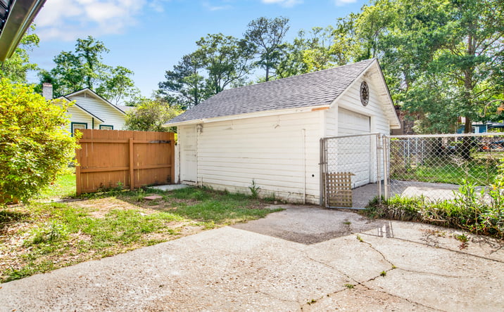 Pictures of Multifamily property located at 1110 Jackson Rd, Mobile, AL 36605, 1500 Navco Rd, Mobile, AL 36605, 117 Idlewood Dr, Chickasaw, AL 36611, 552 Kansas St, Chickasaw, AL 36611 for sales - image #1