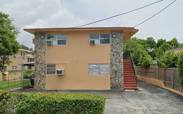 Pictures of Multifamily property located at 1753 SW 6th St, Miami, FL 33135 for sales - image #1