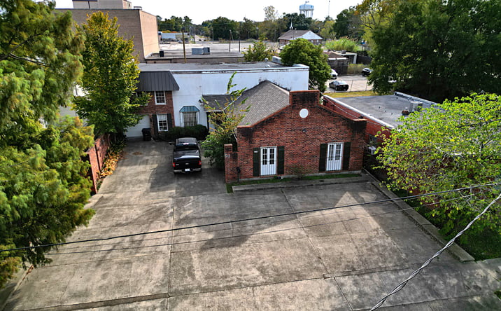 Pictures of Special Purpose property located at 1750 Laurel St, Baton Rouge, LA 70802 for sales - image #1