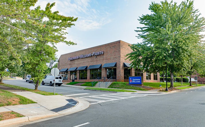 Pictures of Retail property located at 18206 Manhatten Pkwy, Cornelius, NC 28031 for sales - image #1