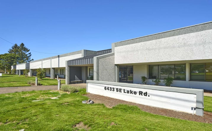 Pictures of Office property located at 6425 SE Lake Road, Milwaukie, OR 97222 for sales - image #1