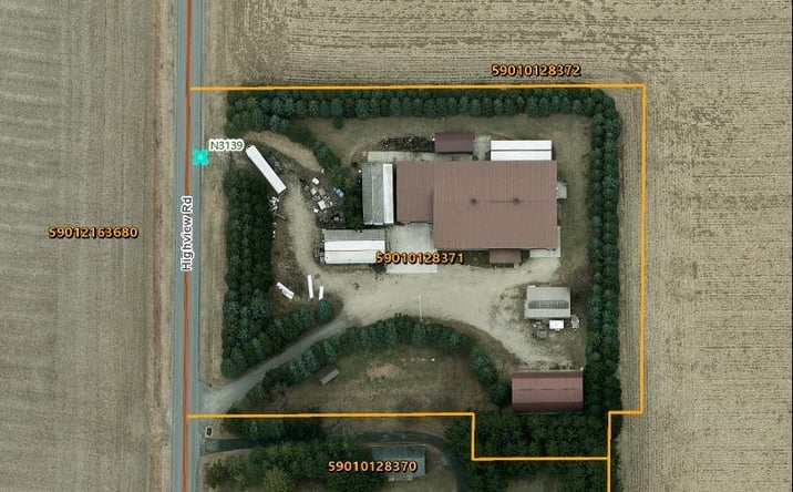 Pictures of Retail, Industrial property located at N3139 Highview, Lyndon, WI 53011-1500 for sales - image #1