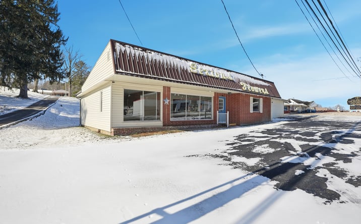 Pictures of Mixed Use, Multifamily, Retail property located at 528 W Main Street, Wise, VA 24293 for sales - image #1