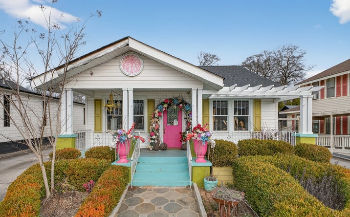 Pictures of Retail property located at 303 E Stone Avenue, Greenville, SC 29609 for sales - image #1