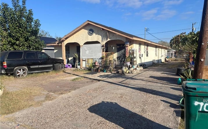image of property at 709 E CROCKET AVE Pharr TX 78577-9317