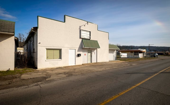Pictures of Retail, Industrial, Mixed Use property located at 515 S Noble Street, Anniston, AL 36201 for sales - image #1