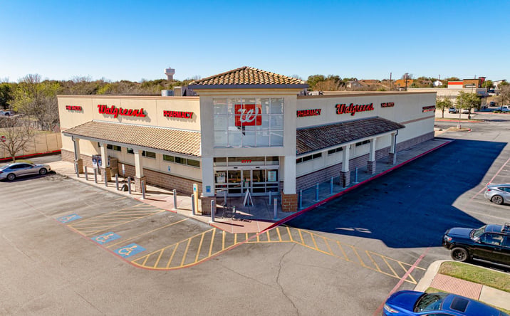 Pictures of Retail property located at 3777 Gattis School Rd, Round Rock, TX 78664 for sales - image #1