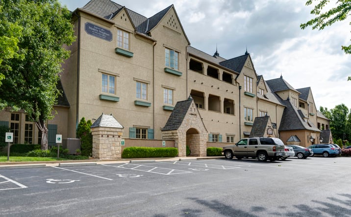 Pictures of Office property located at 1531 E Bradford Parkway, Springfield, MO 65804 for sales - image #1