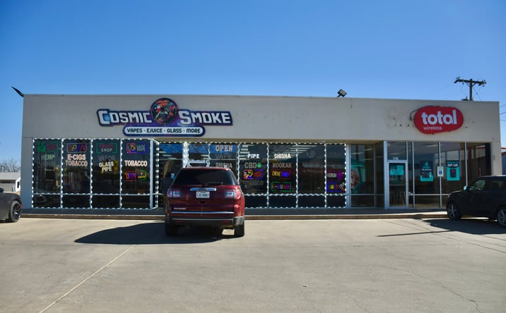 Pictures of Retail property located at 207 College Ave, Levelland, TX 79336 for sales - image #1