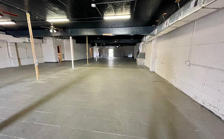 Pictures of Mixed Use, Office, Retail property located at 906 Quintana St, Freeport, TX 77541 for sales - image #1