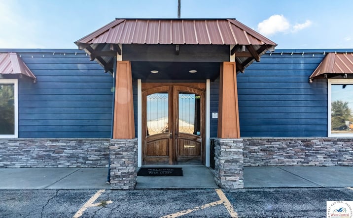 Pictures of Business for Sale property located at 420 E Young, Warrensburg, MO 64093 for sales - image #1