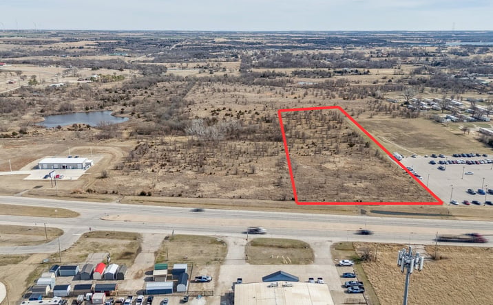 Pictures of Land property located at 1990-11-026-02E-2-002-00, Ponca City, OK 74604 for sales - image #1