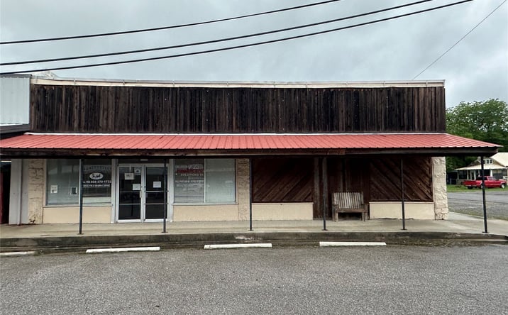 Pictures of Business for Sale property located at 113 N Main, Red Oak, OK 74563 for sales - image #1