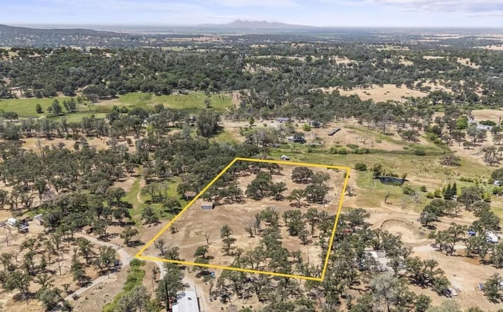 Pictures of Land property located at 5679 Ashwood Lane, 13168, CA 95901 for sales - image #1