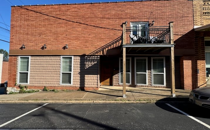 Pictures of Multifamily property located at 214 N Marr St, Pocahontas, AR 72455 for sales - image #1