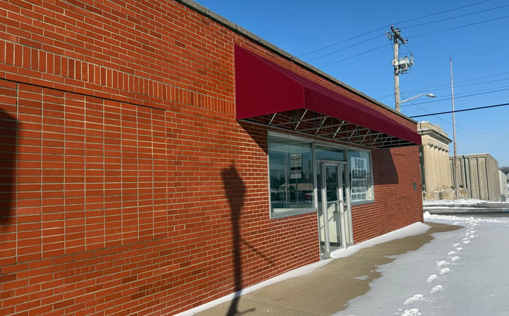 Pictures of Office, Retail, Self Storage property located at 121 N Lafayette Ave, Marshall, MO 65340 for sales - image #1