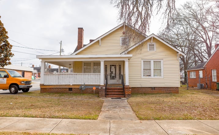 Pictures of Office property located at 502 W Solomon St, Griffin, GA 30223 for sales - image #1