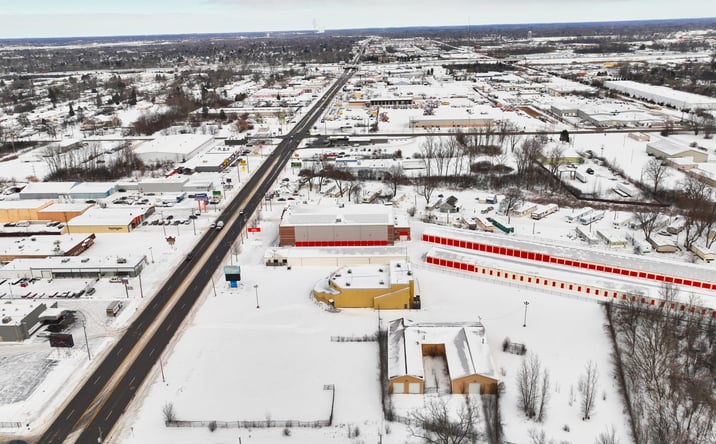 Pictures of Retail, Industrial, Mixed Use property located at 2341 S Dort Hwy, Flint, MI 48507 for sales - image #1
