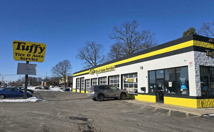 Pictures of Business for Sale property located at 5310 Airport Highway, Toledo, OH 43615 for sales - image #1