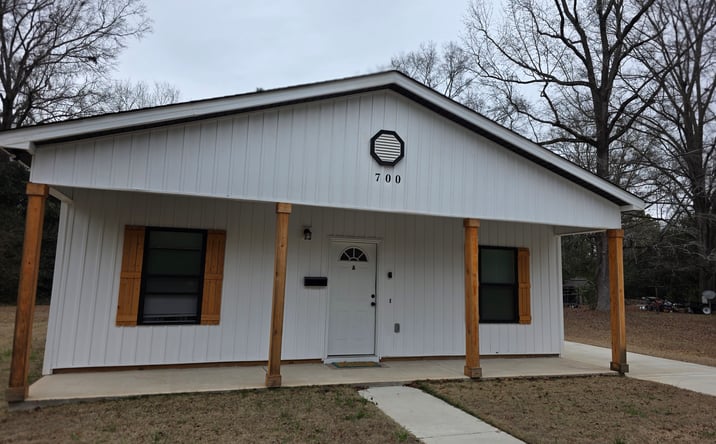 Pictures of Multifamily property located at 700 Carmen Ave, Fort Valley, GA 31030 for sales - image #1