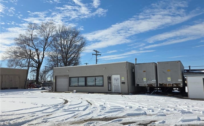 Pictures of Retail property located at 1134 N Main Street, Ottawa, KS 66067 for sales - image #1