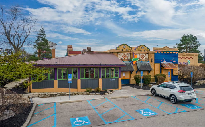 Pictures of Retail property located at 4175 Morse Crossing, Columbus, OH 43219 for sales - image #1
