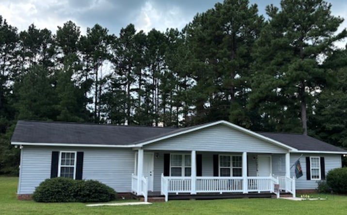 Pictures of Multifamily property located at 129 Basin Dr, Cheraw, SC 29520 for sales - image #1