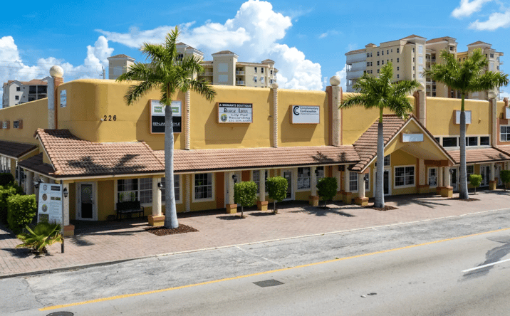 Pictures of Retail, Office property located at 226 King St, Cocoa, FL 32922 for sales - image #1