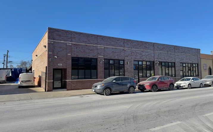 Pictures of Retail property located at 4150 N Kedzie Ave, Chicago, IL 60618 for sales - image #1