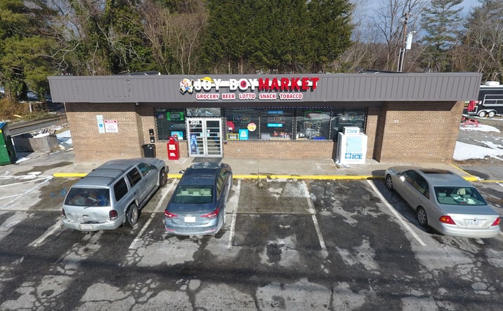 Pictures of Retail property located at 2020 Asheville Hwy, Hendersonville, NC 28791 for sales - image #1