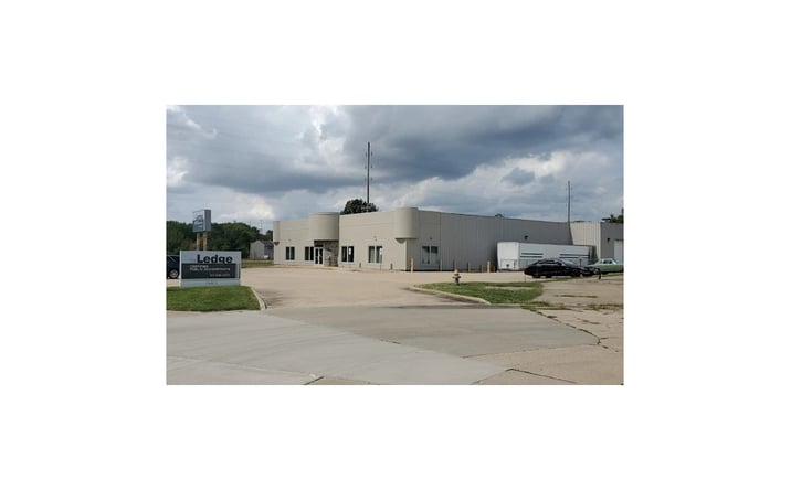 Pictures of Office property located at 949 Clocktower Dr, Springfield, IL 62704 for sales - image #1