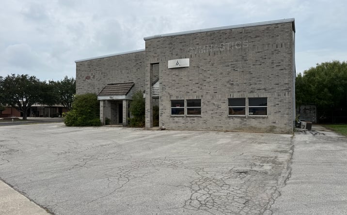 Pictures of Industrial property located at 7927 Mainland Dr, San Antonio, TX 78250 for sales - image #1