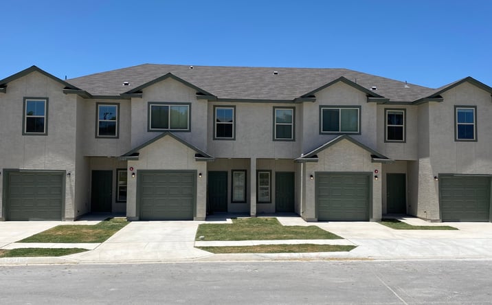 Pictures of Multifamily property located at 13109 Reid Mdws, Live Oak, TX 78233 for sales - image #1