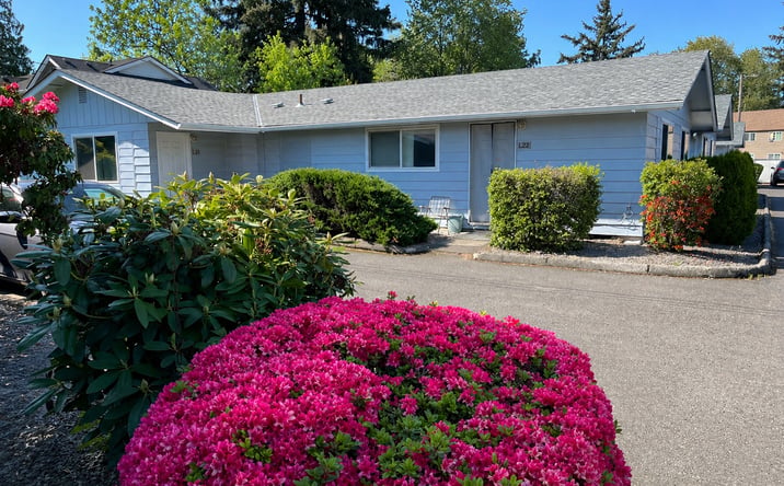 Pictures of Multifamily property located at 2615 Neals Ln, Vancouver, WA 98661 for sales - image #1