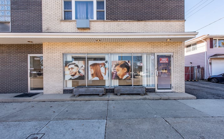 Pictures of Business for Sale, Retail property located at 2052 Western Avenue, Waukegan, IL 60087 for sales - image #1