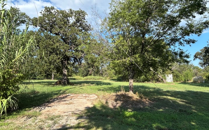 Pictures of Land property located at 100 N Agnew, Boyd, TX 76023 for sales - image #1