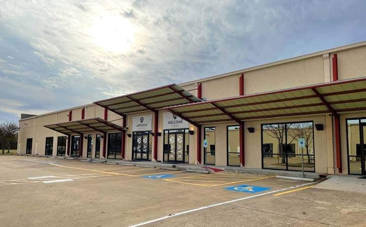 Pictures of Industrial, Mixed Use, Office, Retail property located at 4407 Monterey Oaks Blvd, Austin, TX 78749 for sales - image #1