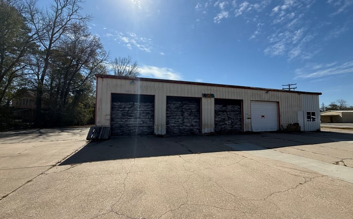 Pictures of Industrial, Office property located at 500 E Houston St, Cleveland, TX 77327 for sales - image #1