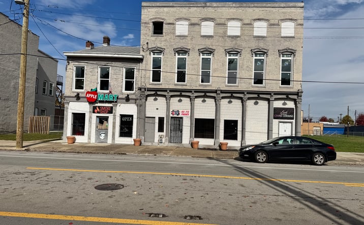 Pictures of Mixed Use, Multifamily, Retail property located at 1521 W Market St, Louisville, KY 40203 for sales - image #1